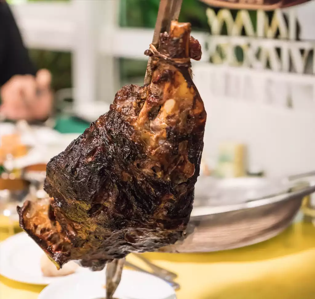 PIERNA DE CERDO: <br> a la parrilla
